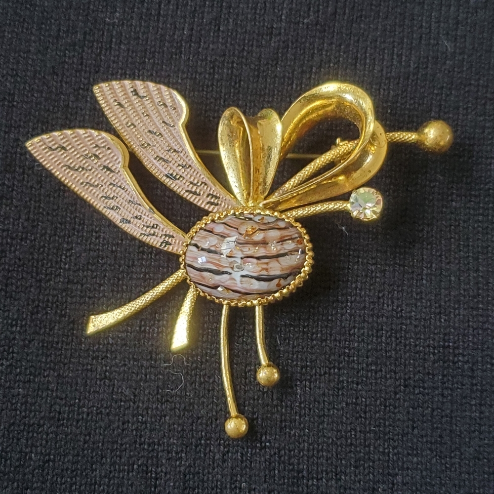 Vintage Gold Toned Brooch Marked Continental